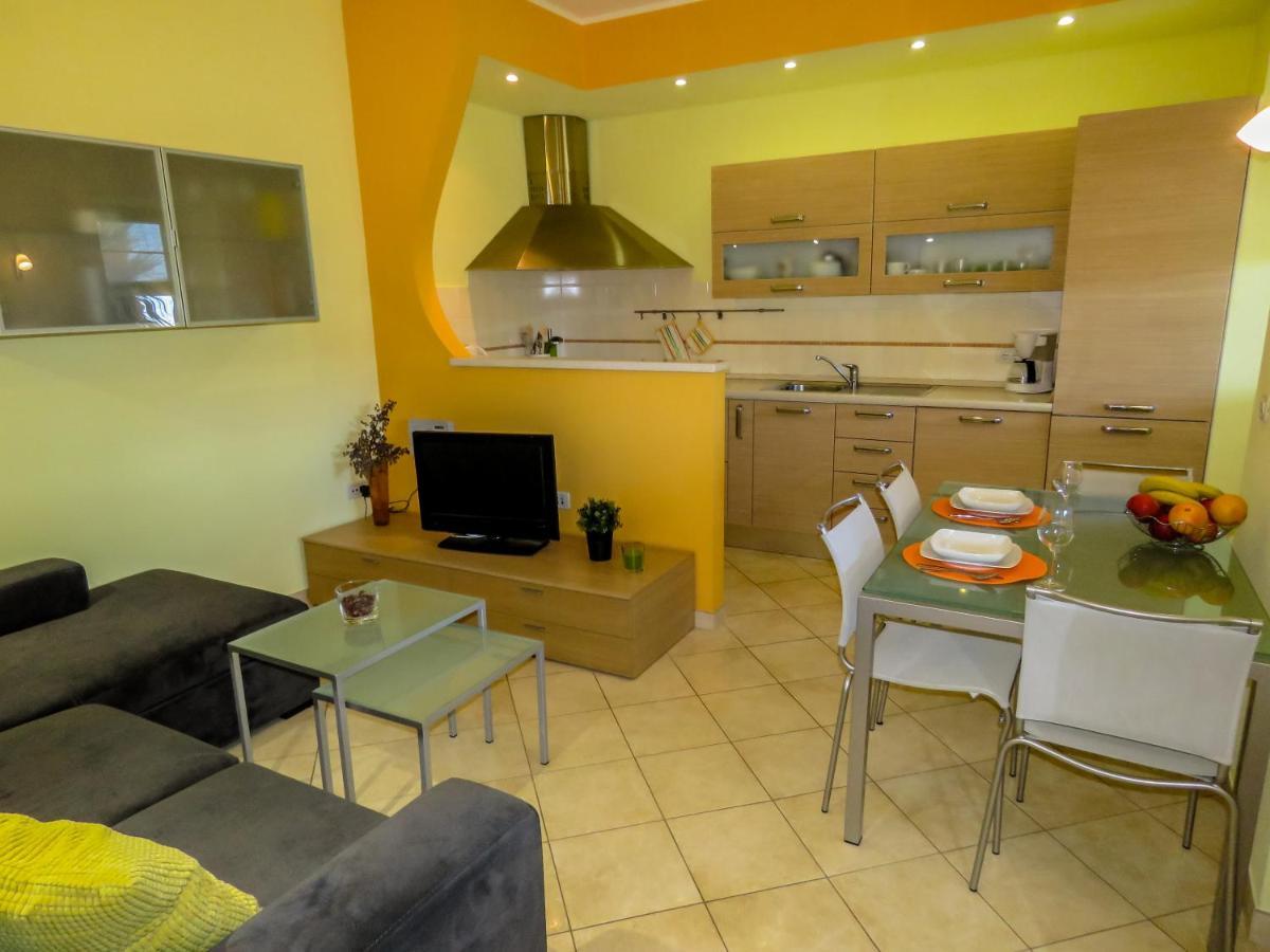 Apartment Palmic Lovran Exterior foto